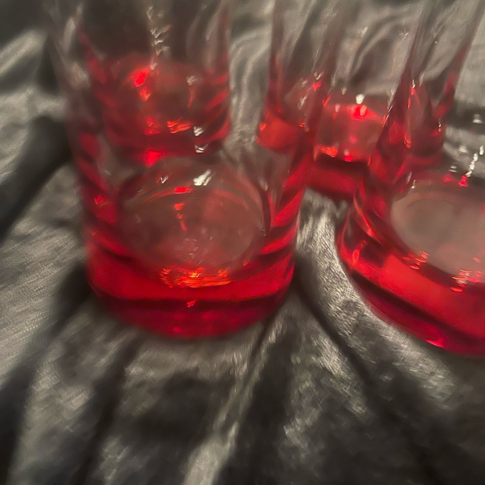 Red Glass Set - Picture 3 of 9